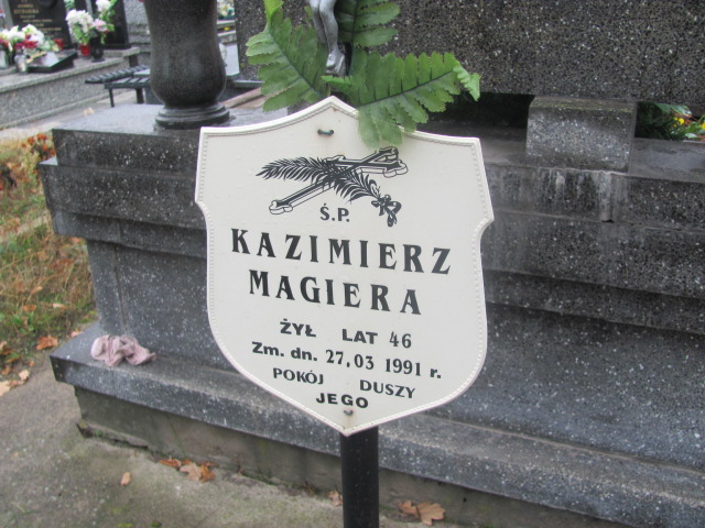 Kazimierz Magiera 1945 Rawa Mazowiecka - Grobonet - Wyszukiwarka osób pochowanych