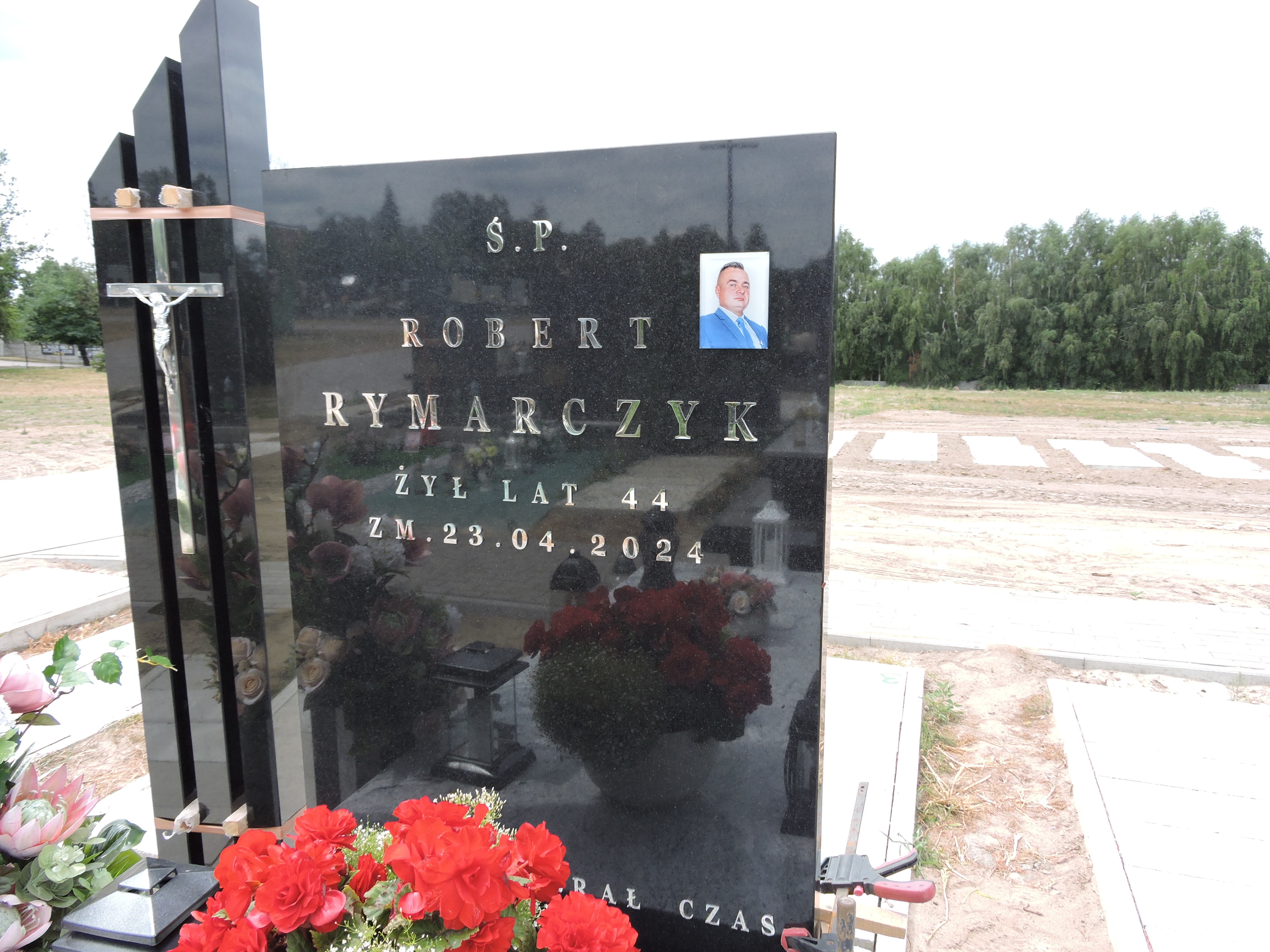 Robert Rymarczyk 1980 Rawa Mazowiecka - Grobonet - Wyszukiwarka osób pochowanych